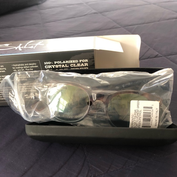 Saltlife Sunglasses - Picture 5 of 6